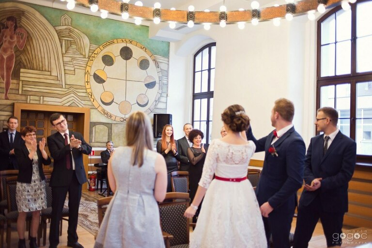 WAAACH5BAEAAAAALAAAAAABAAEAAAICRAEAOw==