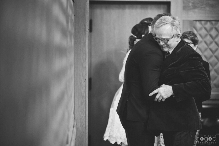 WAAACH5BAEAAAAALAAAAAABAAEAAAICRAEAOw==