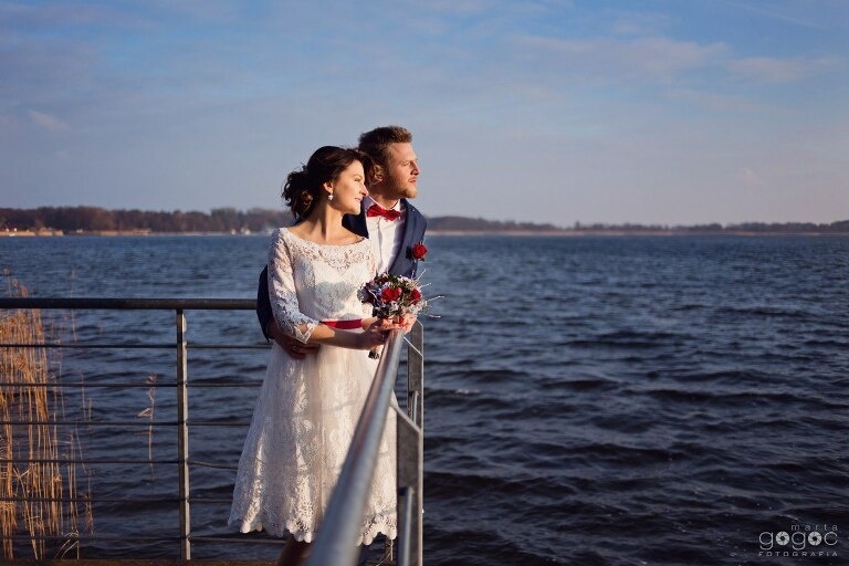 WAAACH5BAEAAAAALAAAAAABAAEAAAICRAEAOw==