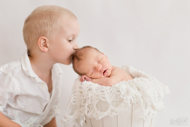 WAAACH5BAEAAAAALAAAAAABAAEAAAICRAEAOw==