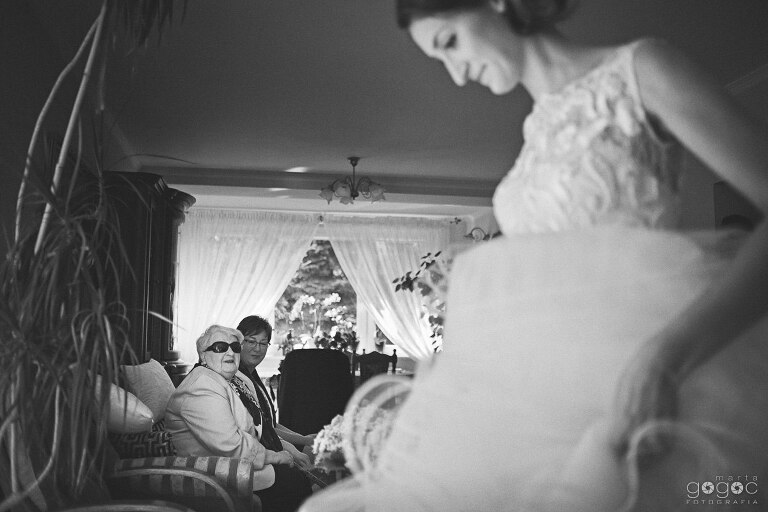 WAAACH5BAEAAAAALAAAAAABAAEAAAICRAEAOw==