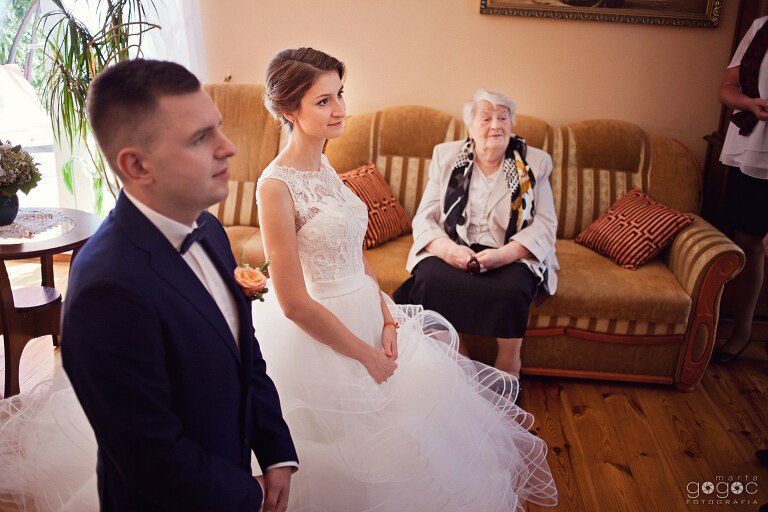 WAAACH5BAEAAAAALAAAAAABAAEAAAICRAEAOw==