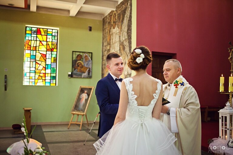 WAAACH5BAEAAAAALAAAAAABAAEAAAICRAEAOw==