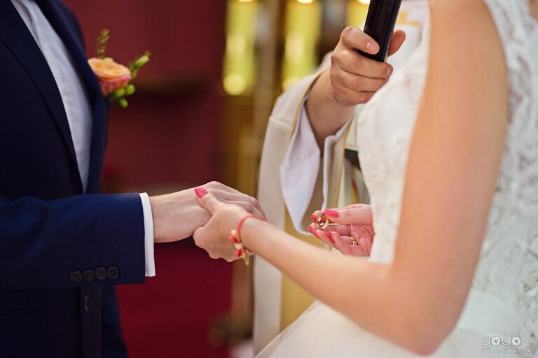 WAAACH5BAEAAAAALAAAAAABAAEAAAICRAEAOw==