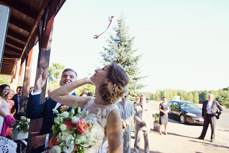 WAAACH5BAEAAAAALAAAAAABAAEAAAICRAEAOw==