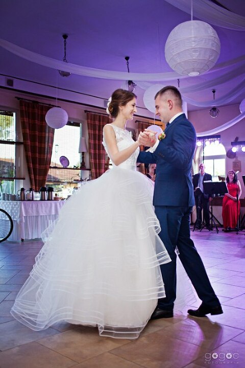 WAAACH5BAEAAAAALAAAAAABAAEAAAICRAEAOw==