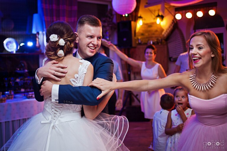 WAAACH5BAEAAAAALAAAAAABAAEAAAICRAEAOw==