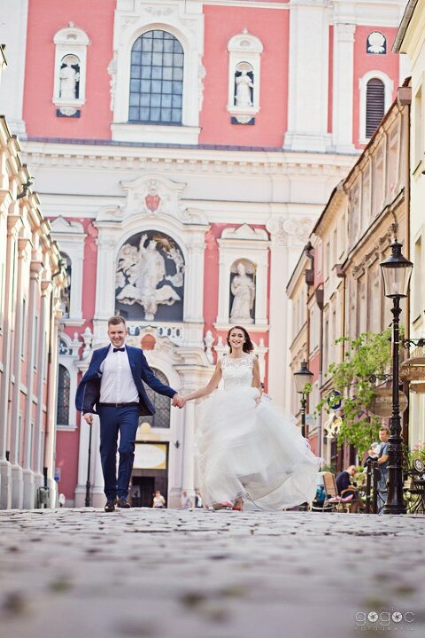 WAAACH5BAEAAAAALAAAAAABAAEAAAICRAEAOw==