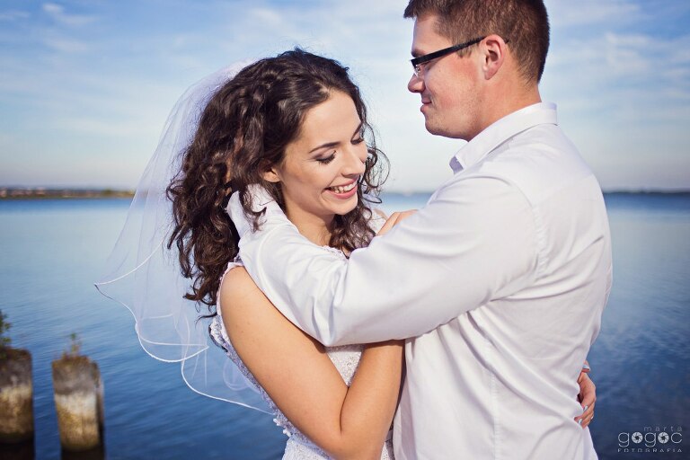 WAAACH5BAEAAAAALAAAAAABAAEAAAICRAEAOw==