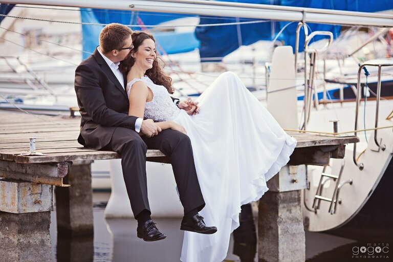 WAAACH5BAEAAAAALAAAAAABAAEAAAICRAEAOw==