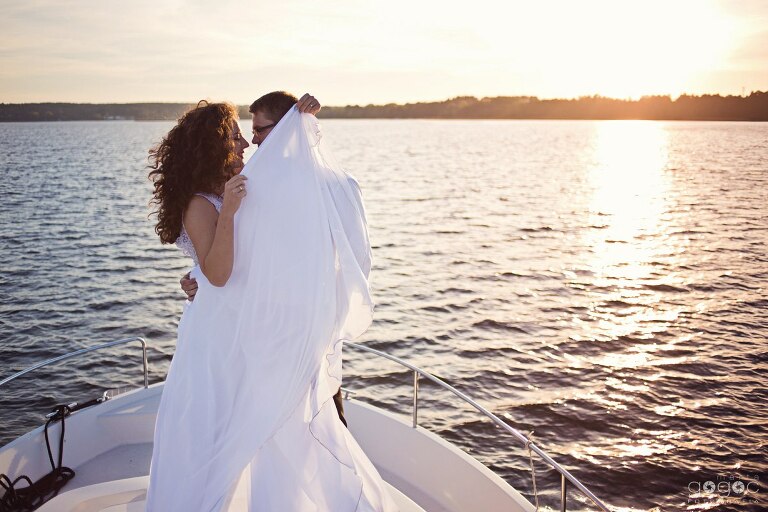 WAAACH5BAEAAAAALAAAAAABAAEAAAICRAEAOw==