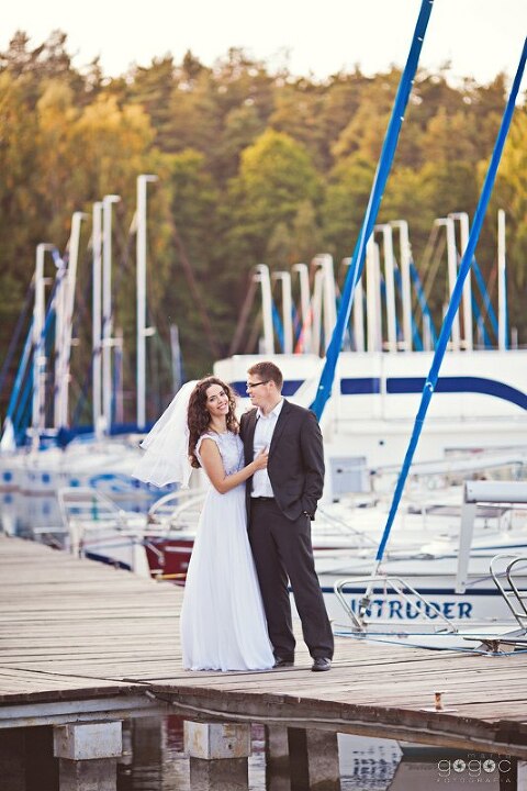 WAAACH5BAEAAAAALAAAAAABAAEAAAICRAEAOw==