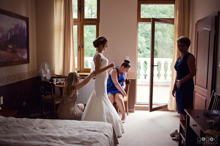 WAAACH5BAEAAAAALAAAAAABAAEAAAICRAEAOw==