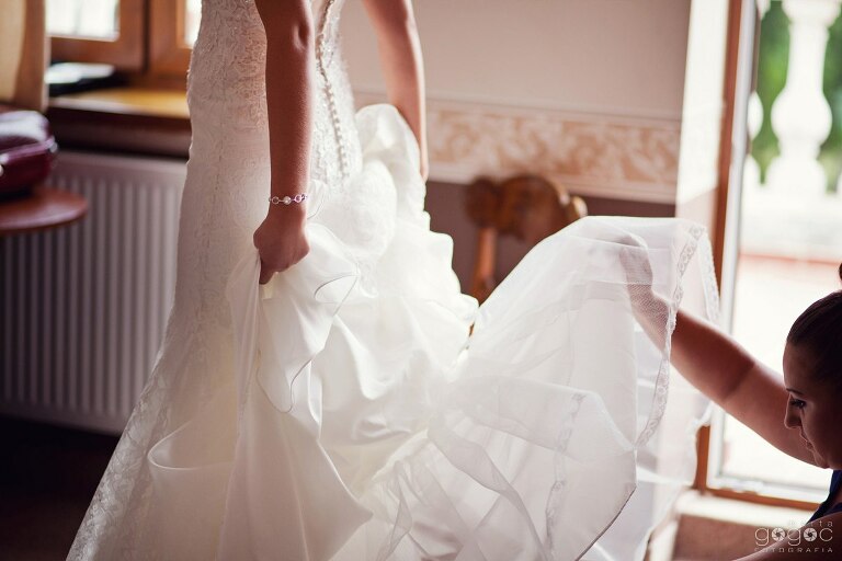 WAAACH5BAEAAAAALAAAAAABAAEAAAICRAEAOw==