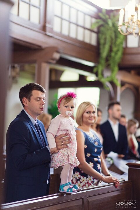 WAAACH5BAEAAAAALAAAAAABAAEAAAICRAEAOw==