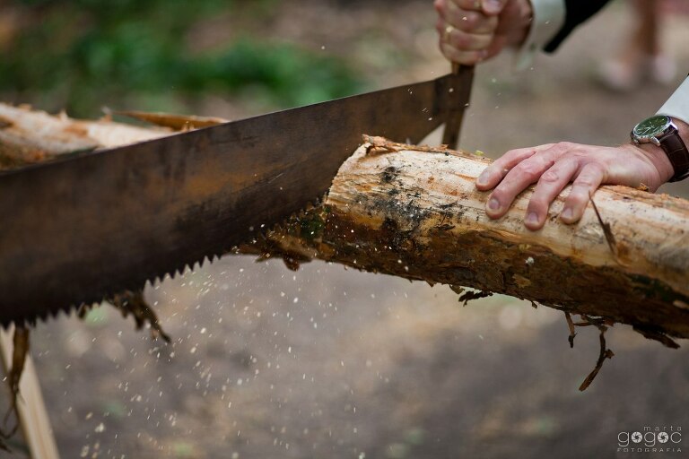 WAAACH5BAEAAAAALAAAAAABAAEAAAICRAEAOw==