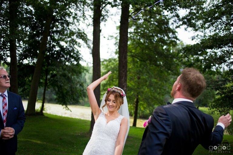 WAAACH5BAEAAAAALAAAAAABAAEAAAICRAEAOw==