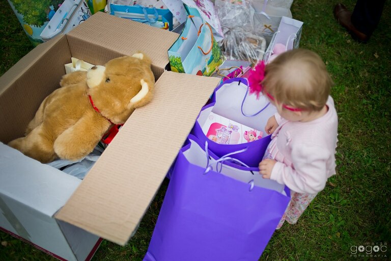 WAAACH5BAEAAAAALAAAAAABAAEAAAICRAEAOw==