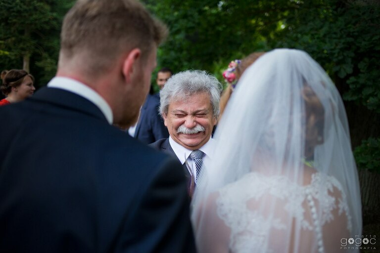 WAAACH5BAEAAAAALAAAAAABAAEAAAICRAEAOw==