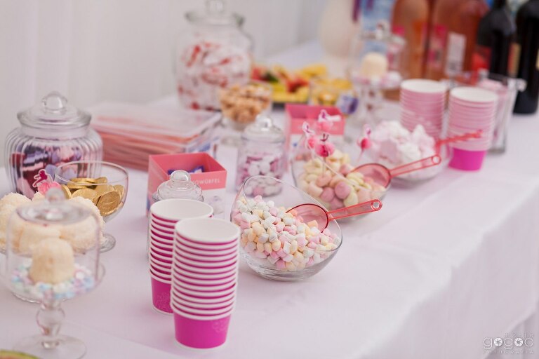 WAAACH5BAEAAAAALAAAAAABAAEAAAICRAEAOw==