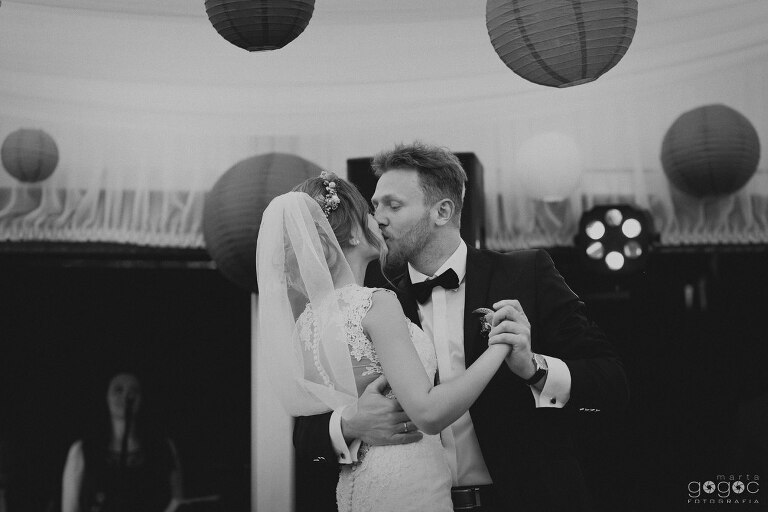 WAAACH5BAEAAAAALAAAAAABAAEAAAICRAEAOw==