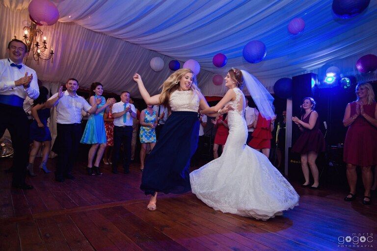 WAAACH5BAEAAAAALAAAAAABAAEAAAICRAEAOw==