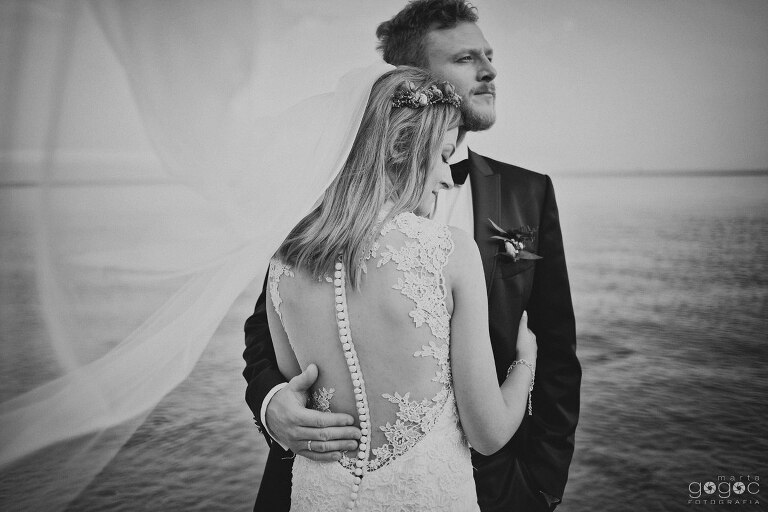 WAAACH5BAEAAAAALAAAAAABAAEAAAICRAEAOw==