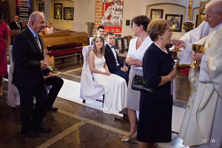 WAAACH5BAEAAAAALAAAAAABAAEAAAICRAEAOw==