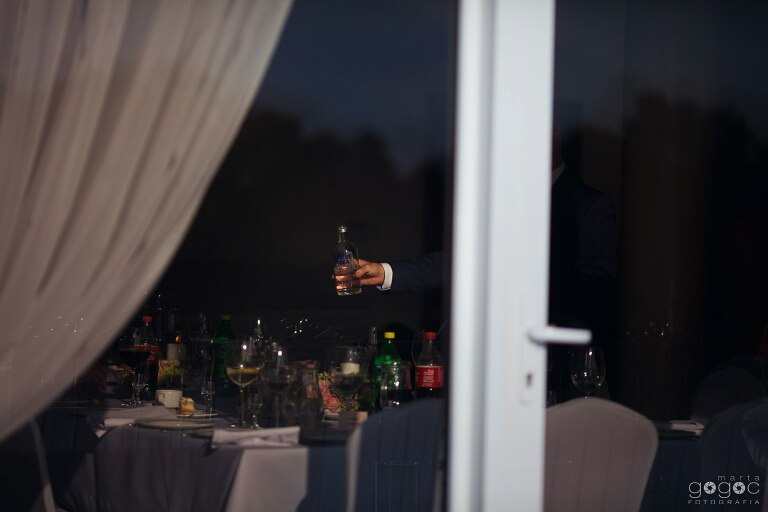 WAAACH5BAEAAAAALAAAAAABAAEAAAICRAEAOw==