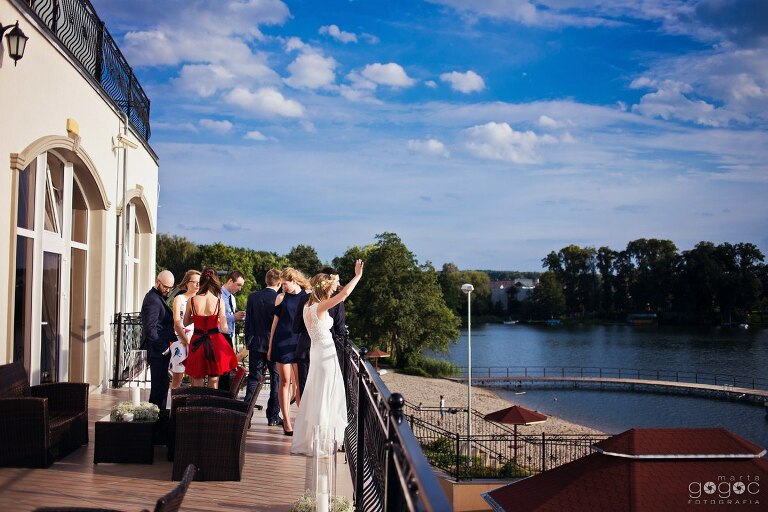 WAAACH5BAEAAAAALAAAAAABAAEAAAICRAEAOw==