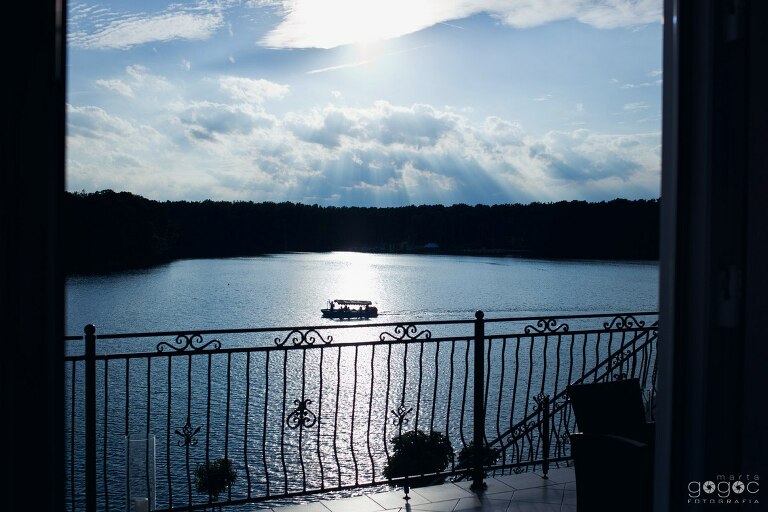 WAAACH5BAEAAAAALAAAAAABAAEAAAICRAEAOw==