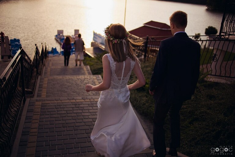 WAAACH5BAEAAAAALAAAAAABAAEAAAICRAEAOw==