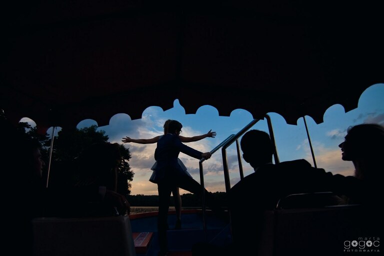 WAAACH5BAEAAAAALAAAAAABAAEAAAICRAEAOw==