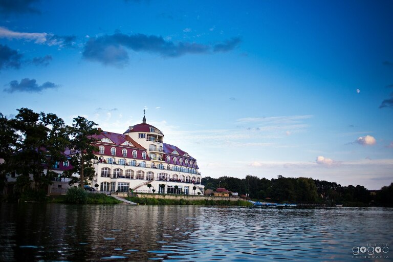 WAAACH5BAEAAAAALAAAAAABAAEAAAICRAEAOw==