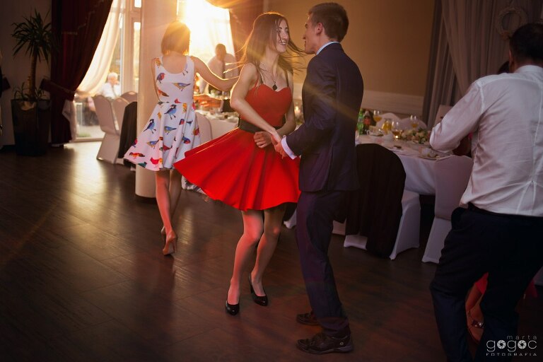 WAAACH5BAEAAAAALAAAAAABAAEAAAICRAEAOw==