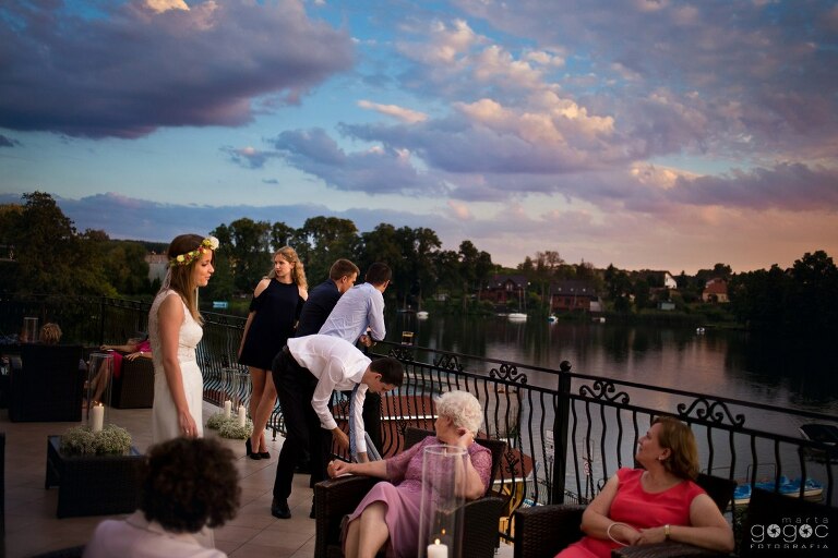 WAAACH5BAEAAAAALAAAAAABAAEAAAICRAEAOw==