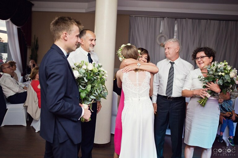 WAAACH5BAEAAAAALAAAAAABAAEAAAICRAEAOw==