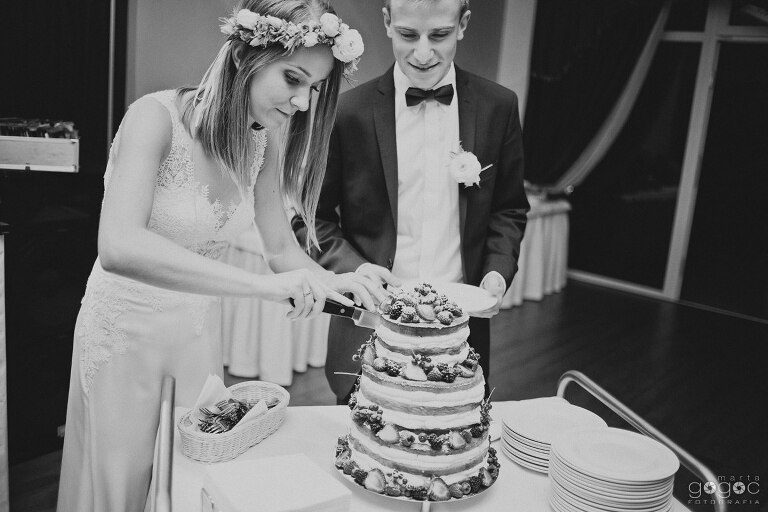 WAAACH5BAEAAAAALAAAAAABAAEAAAICRAEAOw==