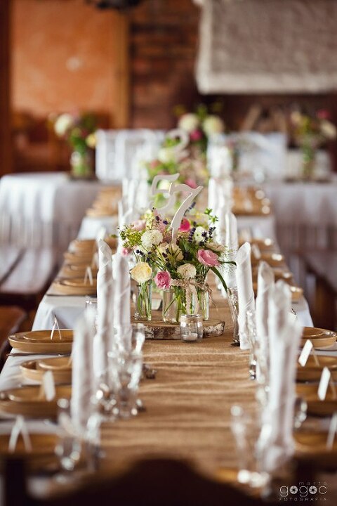 WAAACH5BAEAAAAALAAAAAABAAEAAAICRAEAOw==