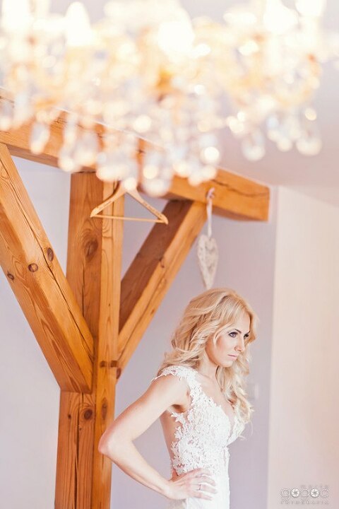 WAAACH5BAEAAAAALAAAAAABAAEAAAICRAEAOw==