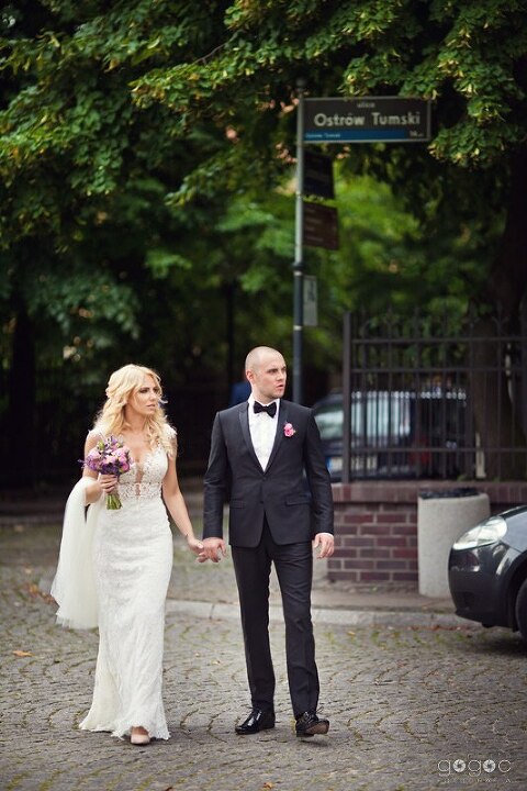 WAAACH5BAEAAAAALAAAAAABAAEAAAICRAEAOw==