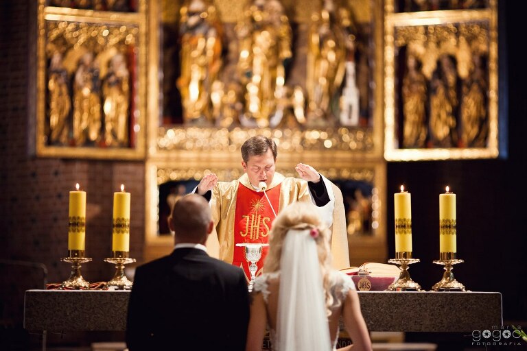 WAAACH5BAEAAAAALAAAAAABAAEAAAICRAEAOw==