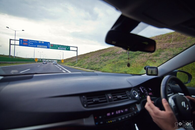 WAAACH5BAEAAAAALAAAAAABAAEAAAICRAEAOw==