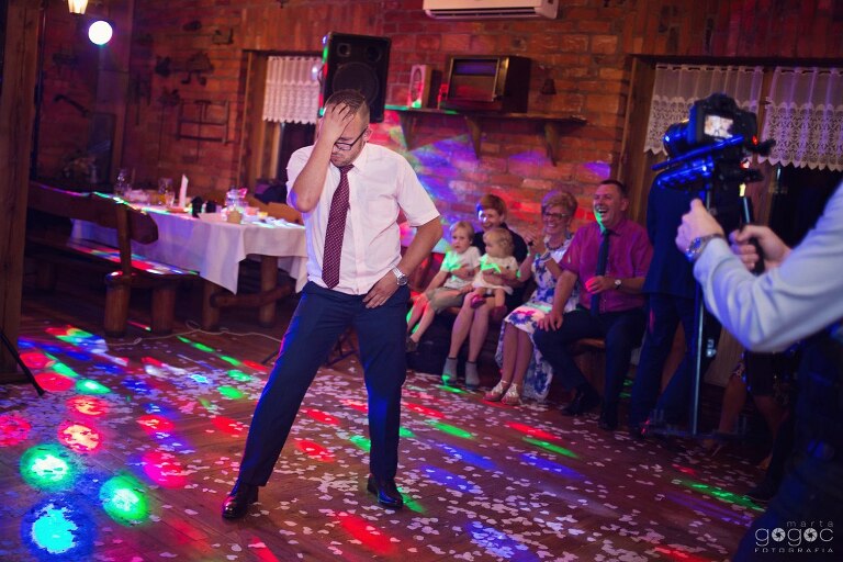 WAAACH5BAEAAAAALAAAAAABAAEAAAICRAEAOw==