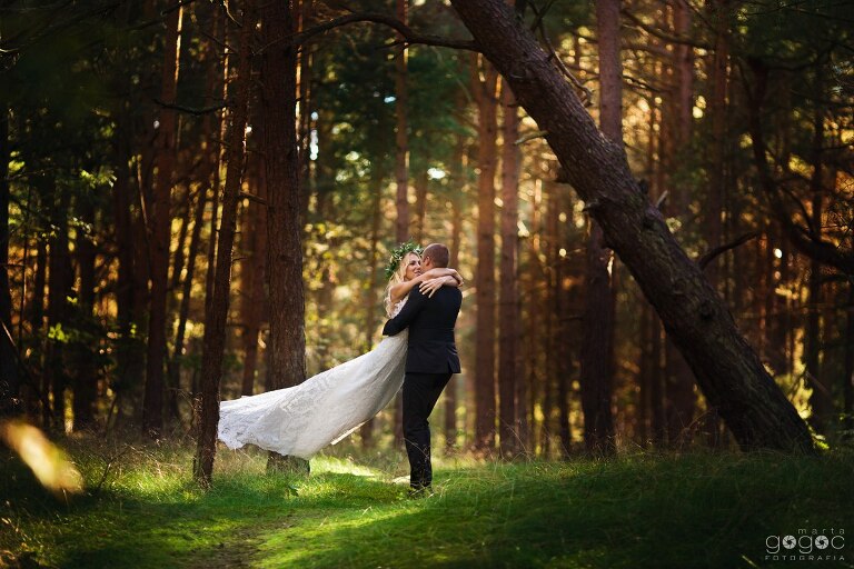 WAAACH5BAEAAAAALAAAAAABAAEAAAICRAEAOw==