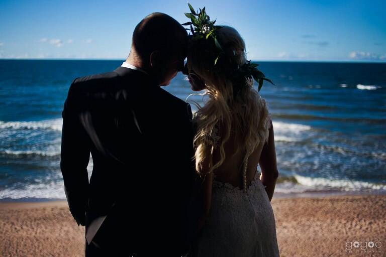 WAAACH5BAEAAAAALAAAAAABAAEAAAICRAEAOw==