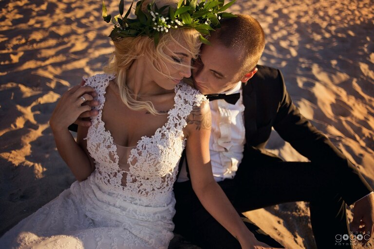 WAAACH5BAEAAAAALAAAAAABAAEAAAICRAEAOw==