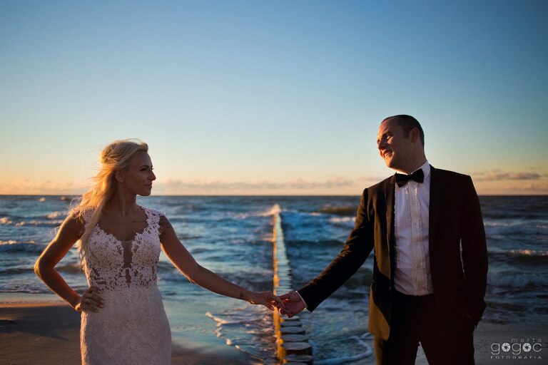 WAAACH5BAEAAAAALAAAAAABAAEAAAICRAEAOw==