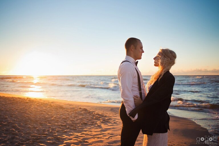 WAAACH5BAEAAAAALAAAAAABAAEAAAICRAEAOw==