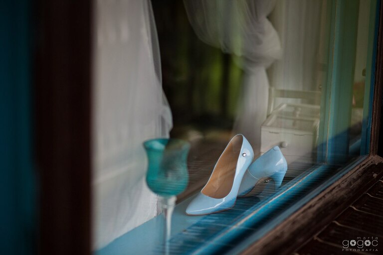 WAAACH5BAEAAAAALAAAAAABAAEAAAICRAEAOw==